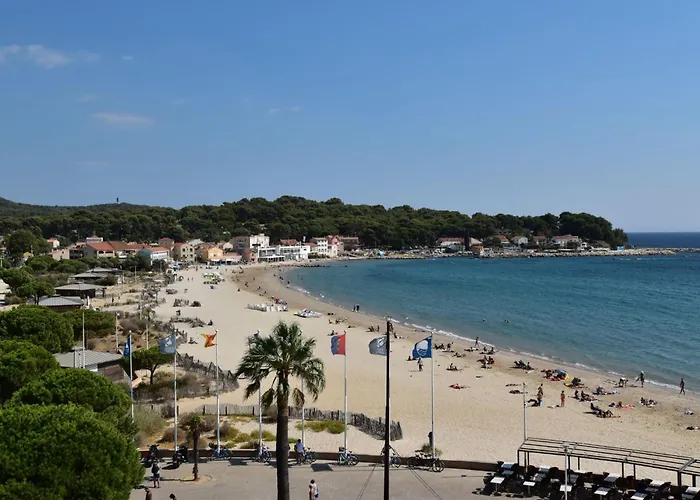 Appartement Le Provence By Interhome Les Sablettes